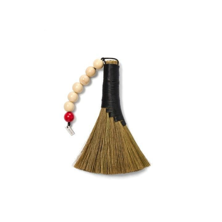 BTS DALMAJUNG - Mini Broom